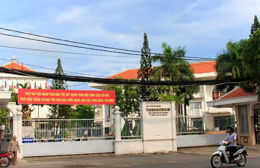 UBND HUYỆN HÓC MÔN
